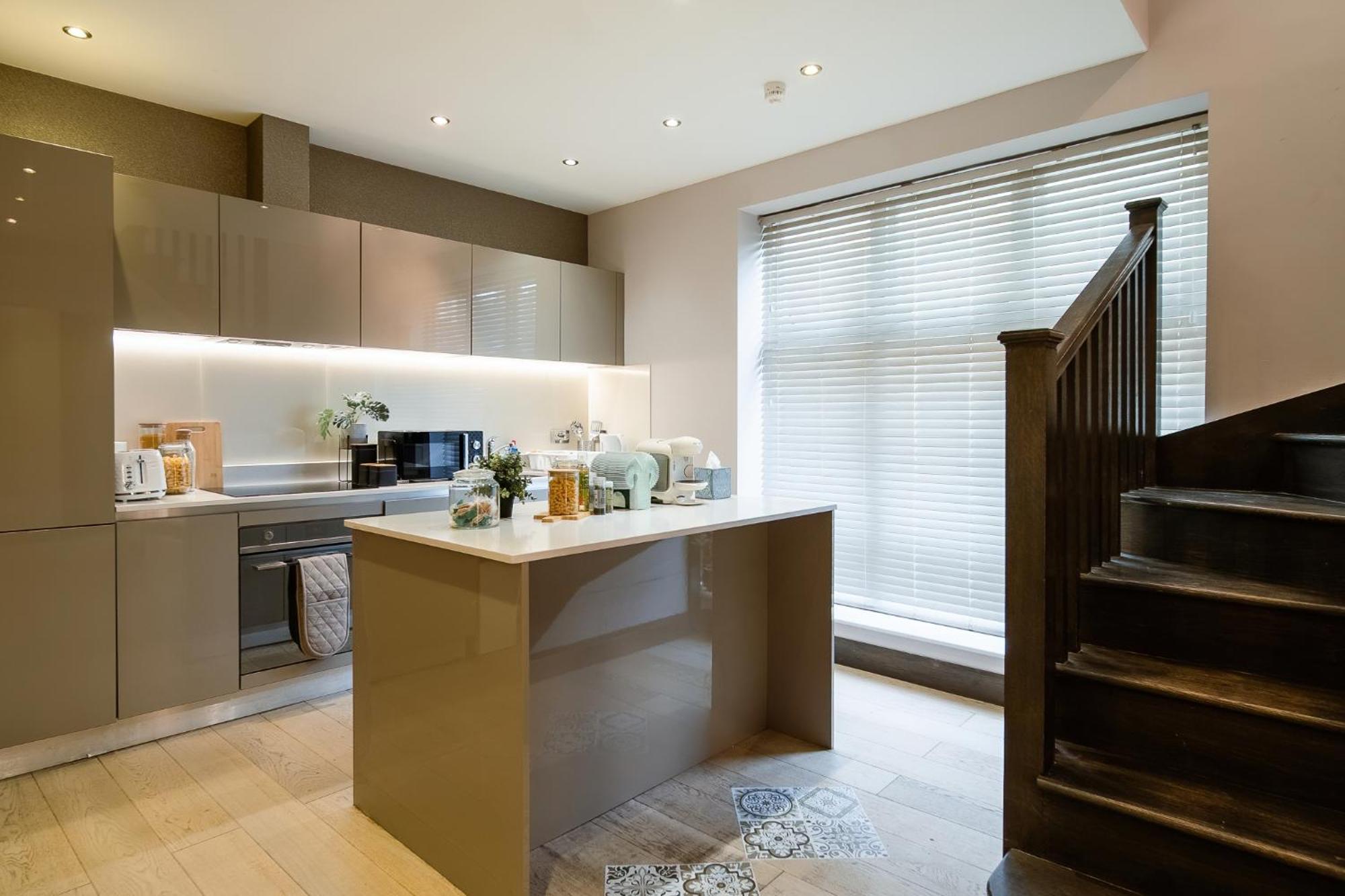 فيلا 2Bed House Twickenham With Private Garden المظهر الخارجي الصورة