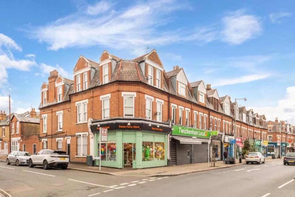 فيلا 2Bed House Twickenham With Private Garden المظهر الخارجي الصورة
